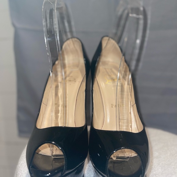 AUTHENTIC Christian Louboutin heels - Picture 2 of 2